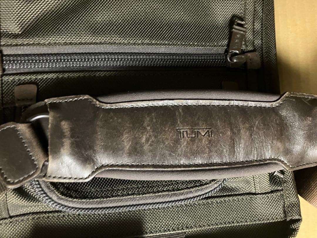 TUMI ビジネスブリーフケース　エクスパンダブル