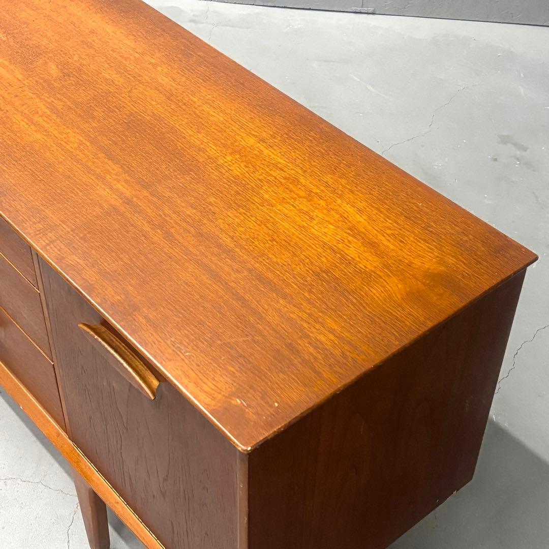 英国 Jentique(ジェンティーク) ヴィンテージ サイドボード(401)