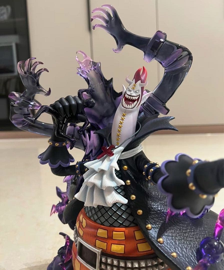 ワンピース LX -STUDIO ゲッコー・モリア フィギュア