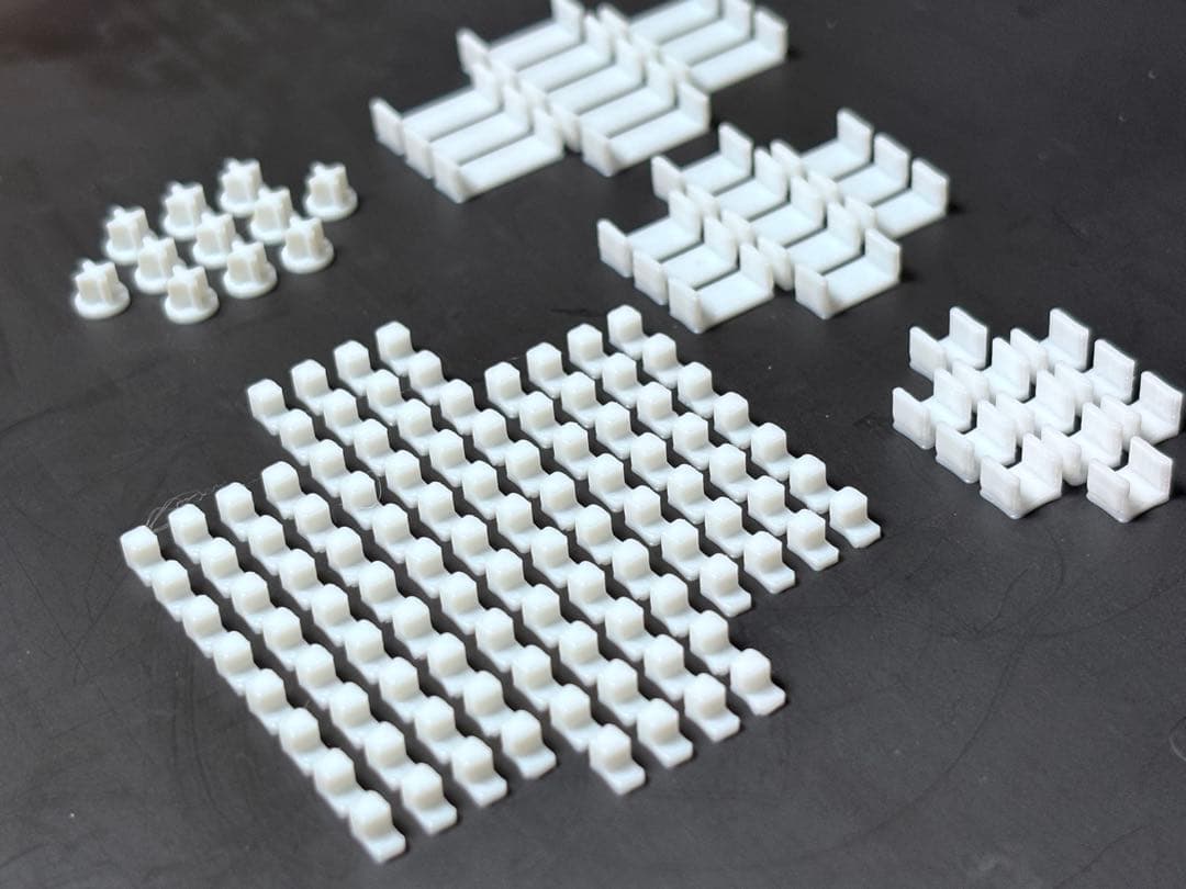 建築模型 机4種×10 椅子100脚 縮尺1/200 数量変更可 - メルカリ