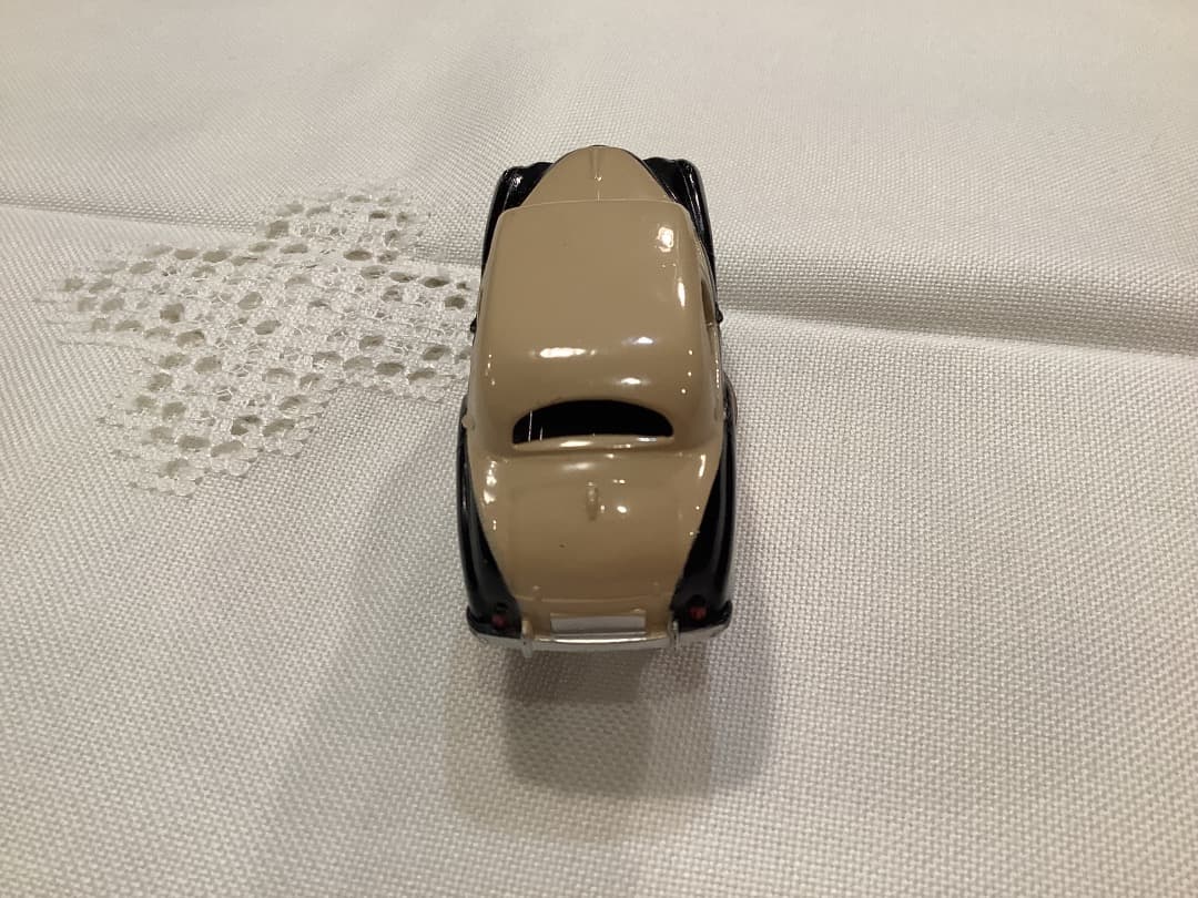 美品　DINKY TOYS AUSTIN SOMERSET ミニカー