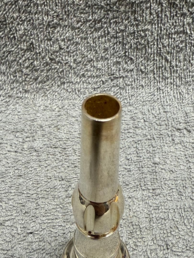 D*e様 HINO ヒノ H4P トランペット マウスピース