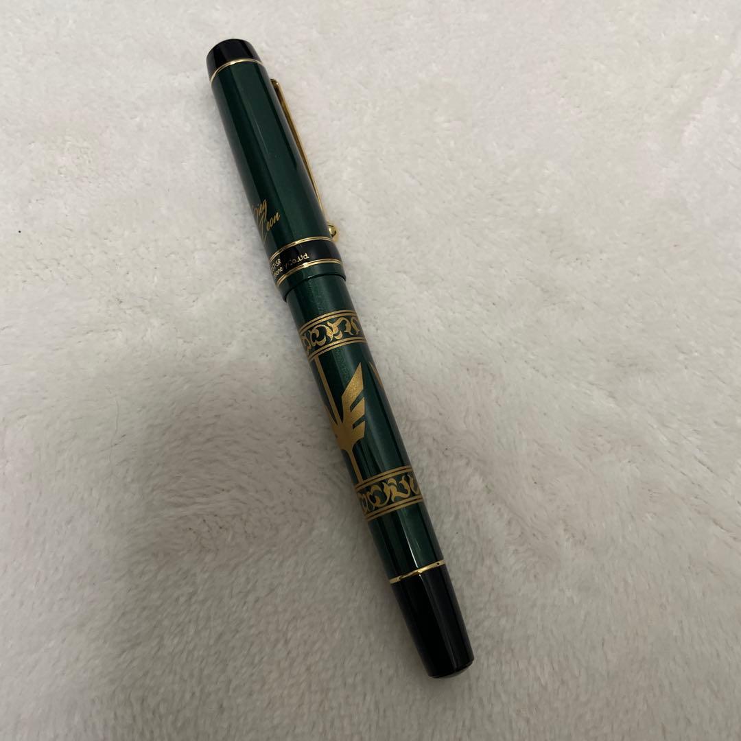 PILOT パイロット 万年筆 機動戦ガンダム F細字 ザビ家御用達万年筆