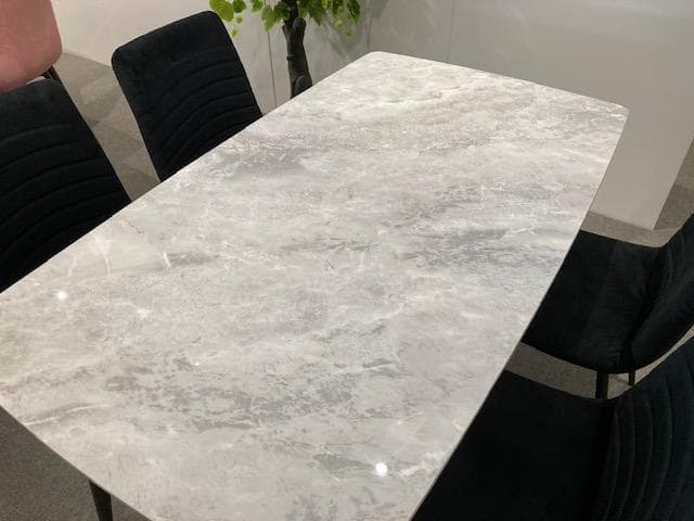 ダイニングテーブルセット　セラミック　４人掛け　新品