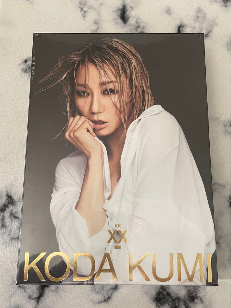 倖田來未 20周年を記念したフォトスタイルブック『WALK』が発売決定