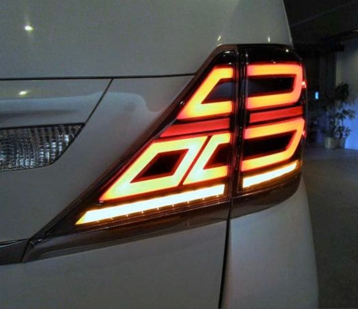 20アルファードヴェルファイアシーケンシャルファイバーLEDテールクリア❶