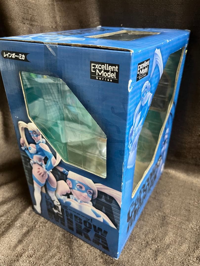 レインボー・ミカ カプコマニアックス フィギュア