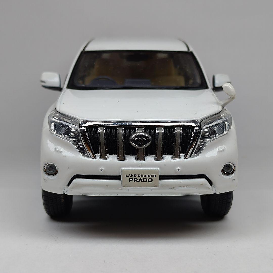 ランドクルーザープラド 前期 カラーサンプル ホワイトパールクリスタルシャイン