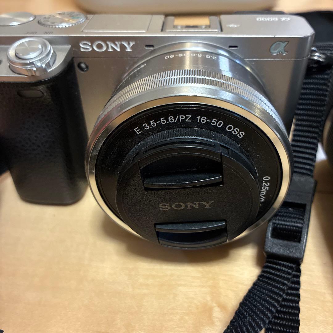 SONY α 6000ミラーレスカメラ E 16-50mm Amazon | SONY ミラーレス一眼 α6000 ダブルズームレンズキット E PZ