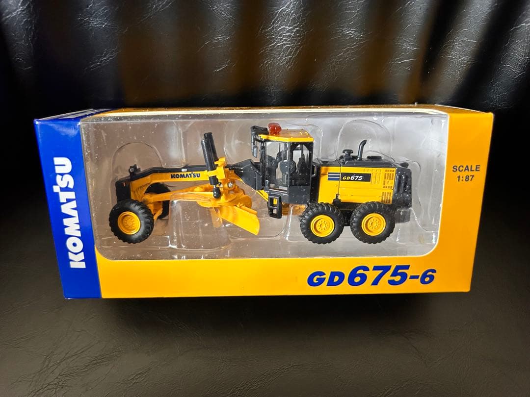 コマツ KOMATSU 株主優待 ミニチュア 非売品