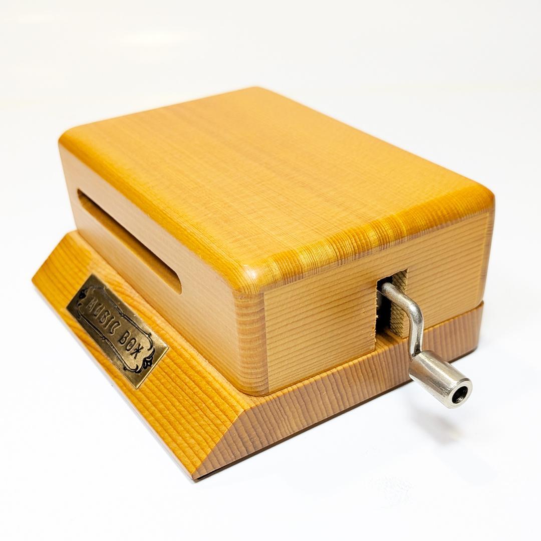 【処分品】手回し式20弁オルゴール2台＋演奏カード13曲付