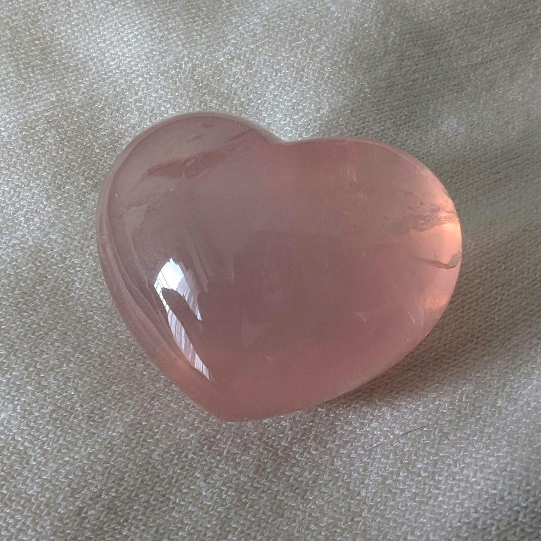 高品質スターローズクォーツのハート型ハンドポリッシュ 高品質スター