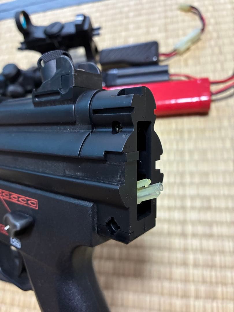 MP5電動ガン マガジン付き