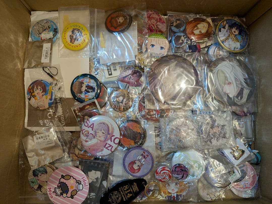 120サイズ 1300点以上 ノンジャンル 大量 缶バッジ アクスタ