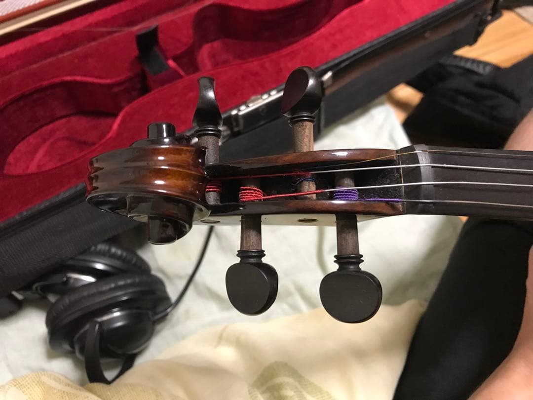 STRAUS　 エレキバイオリン