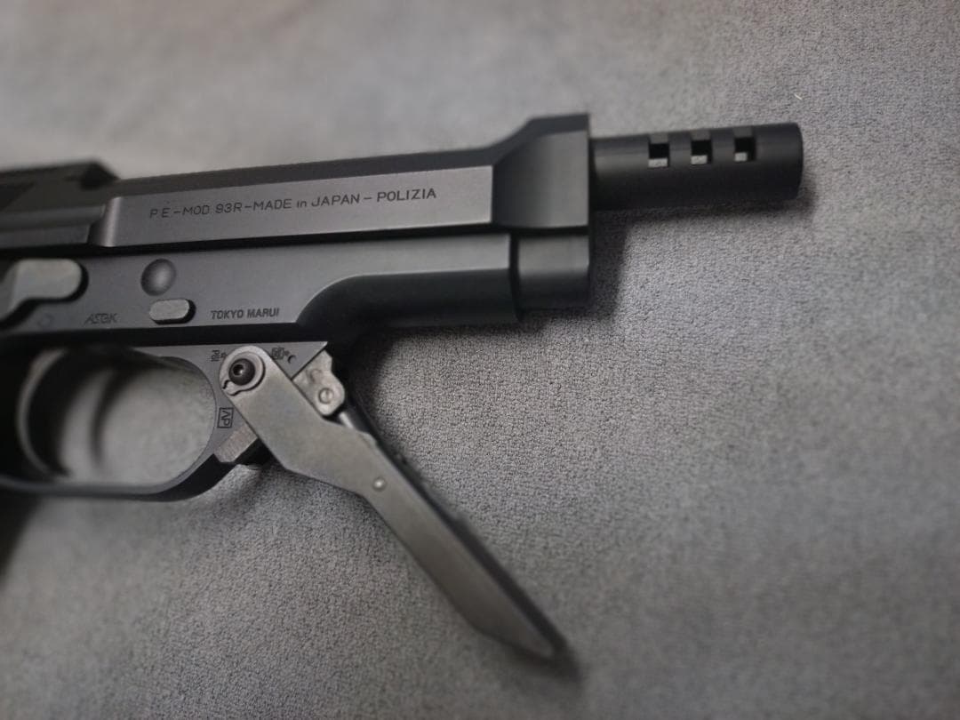 東京マルイ M93R 18歳以上電動ハンドガン オールブラックおまけ付き