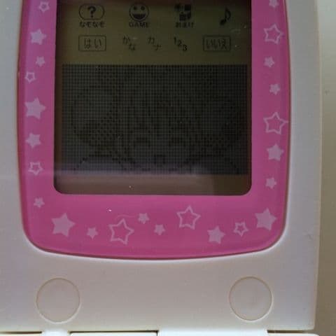 デジキャラットアニメ携帯(7枚目確認を黄ばみみたいなの浮き有り)