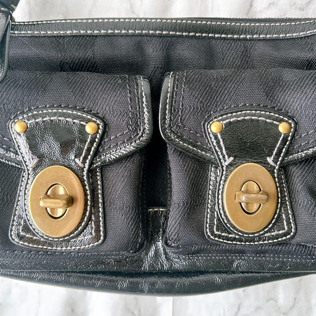 COACH シグネチャー ハンプトンズ マルチポケット ショルダーバッグ 黒