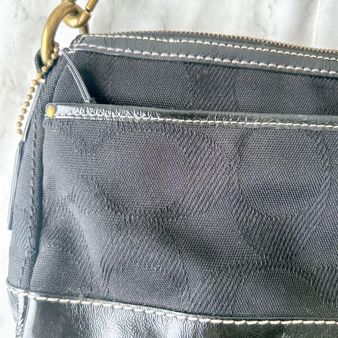 COACH シグネチャー ハンプトンズ マルチポケット ショルダーバッグ 黒
