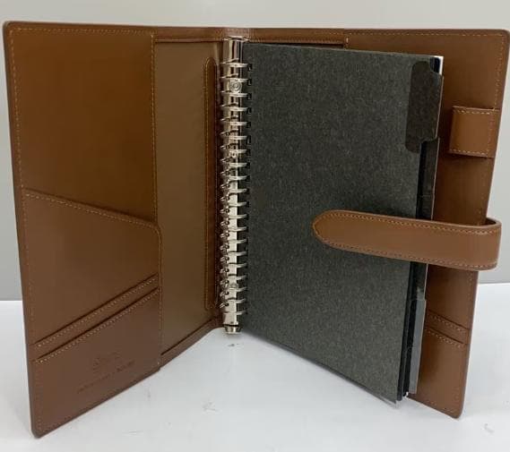 ジウリス・オンオフ使えるバインダー手帳｜Maruman マルマン Giuris