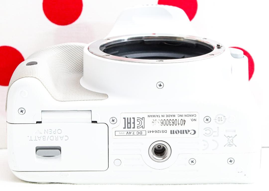 Canon kiss x7♡スマホに転送！♡入門用一眼レフ♡可愛いホワイトカラー