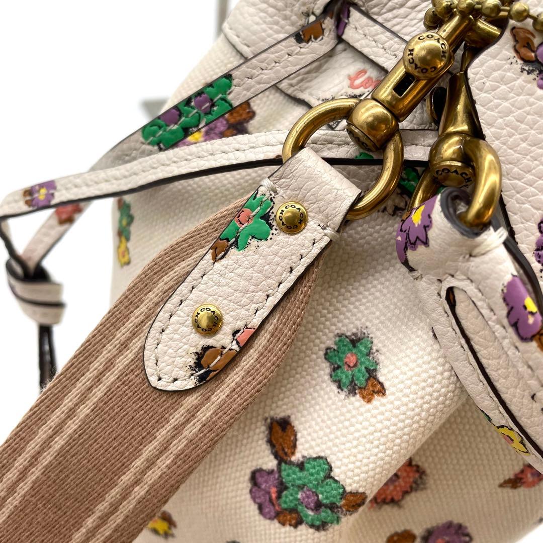 【美品】コーチ　フローラル　2way バッグ　巾着　チャーム　ゴールド金具