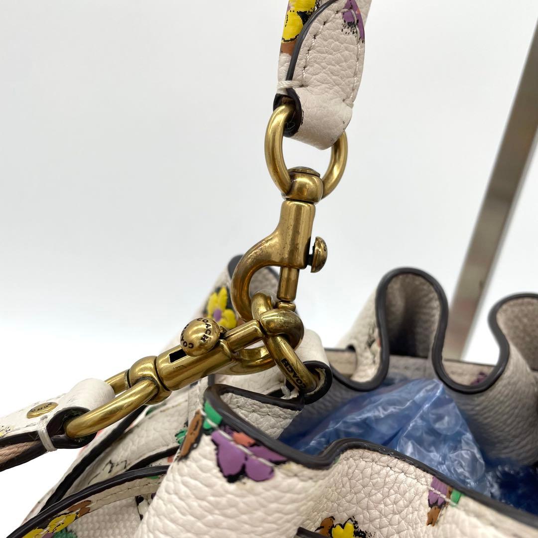 【美品】コーチ　フローラル　2way バッグ　巾着　チャーム　ゴールド金具