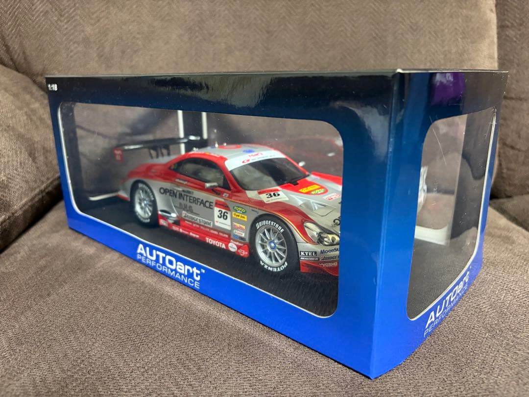 レクサス スーパーGT 2006 TOM`Sミニカー1/18