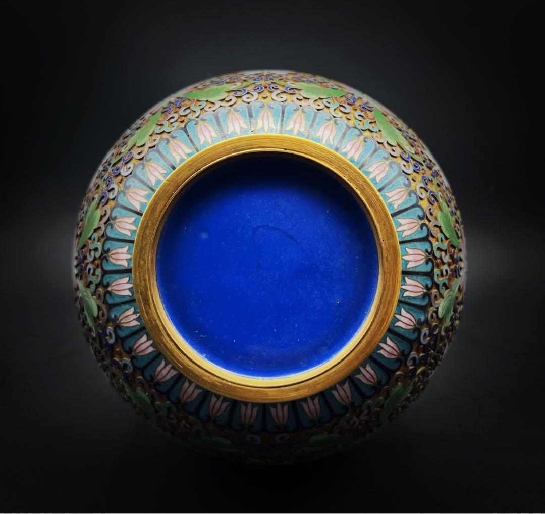 中国美術 古玩 掐丝珐琅 七宝焼　蝶々紋樣花瓶 台座付き　骨董品