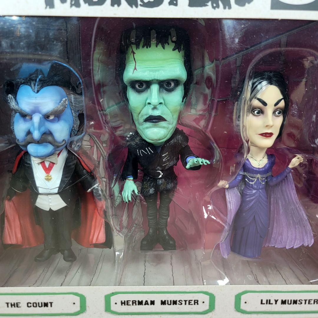 【NECA】新品 正規品 マンスターズ リトルビッグヘッドフィギュア 3体セット