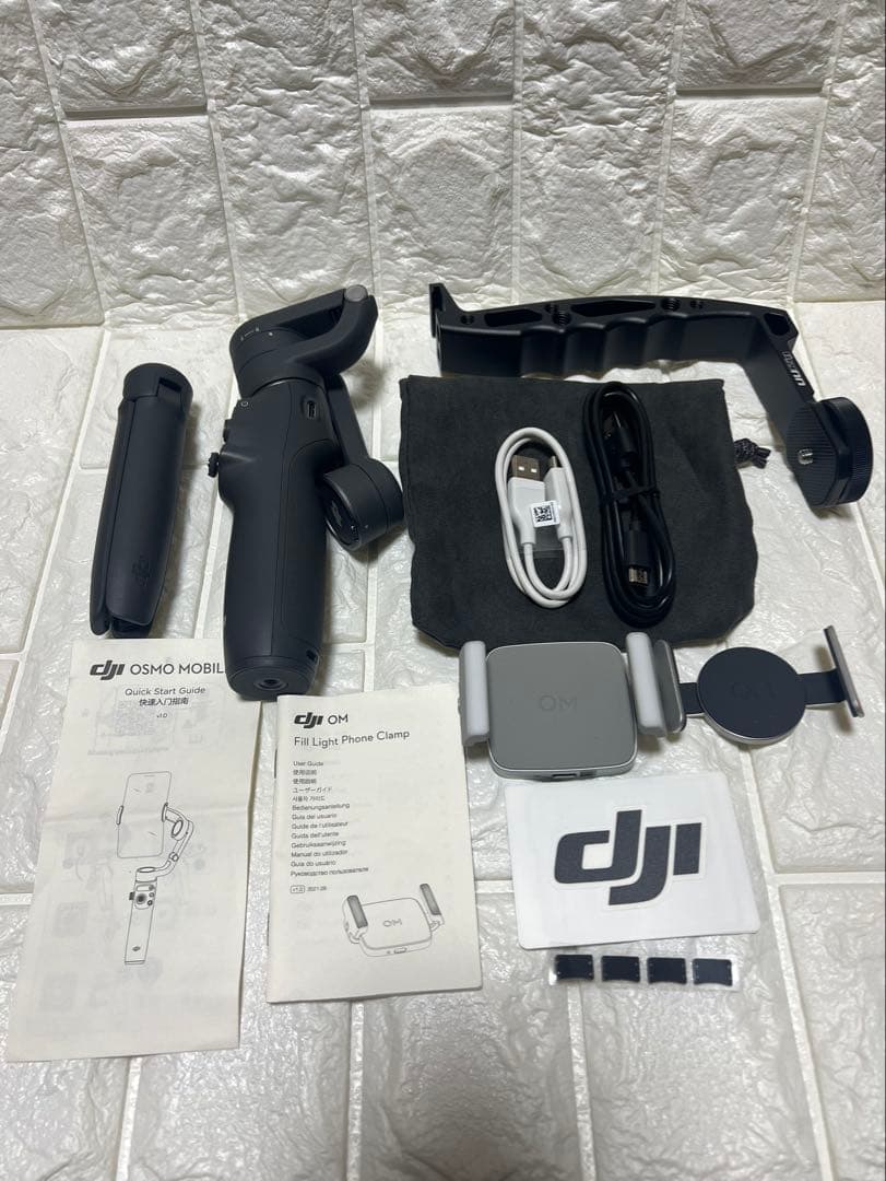 DJI Osmo Mobile 6 セット ライトクランプ＋L型グリップ付き - メルカリ