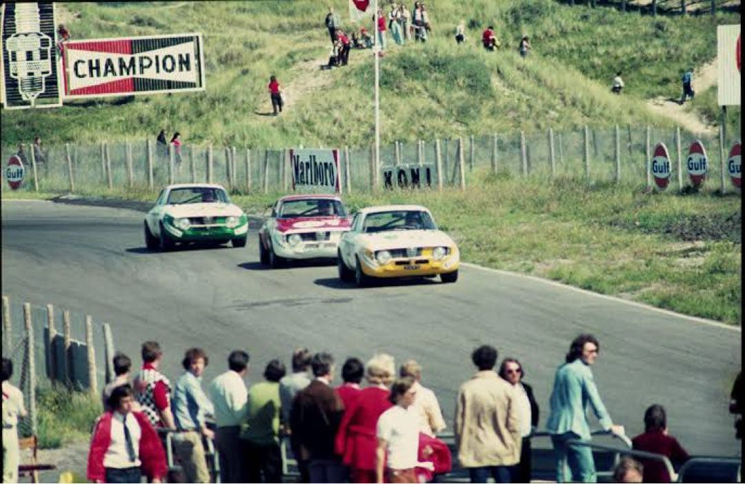 1/18 PMA アルファロメオ GTA 1300 ジュニア 1972 DRM