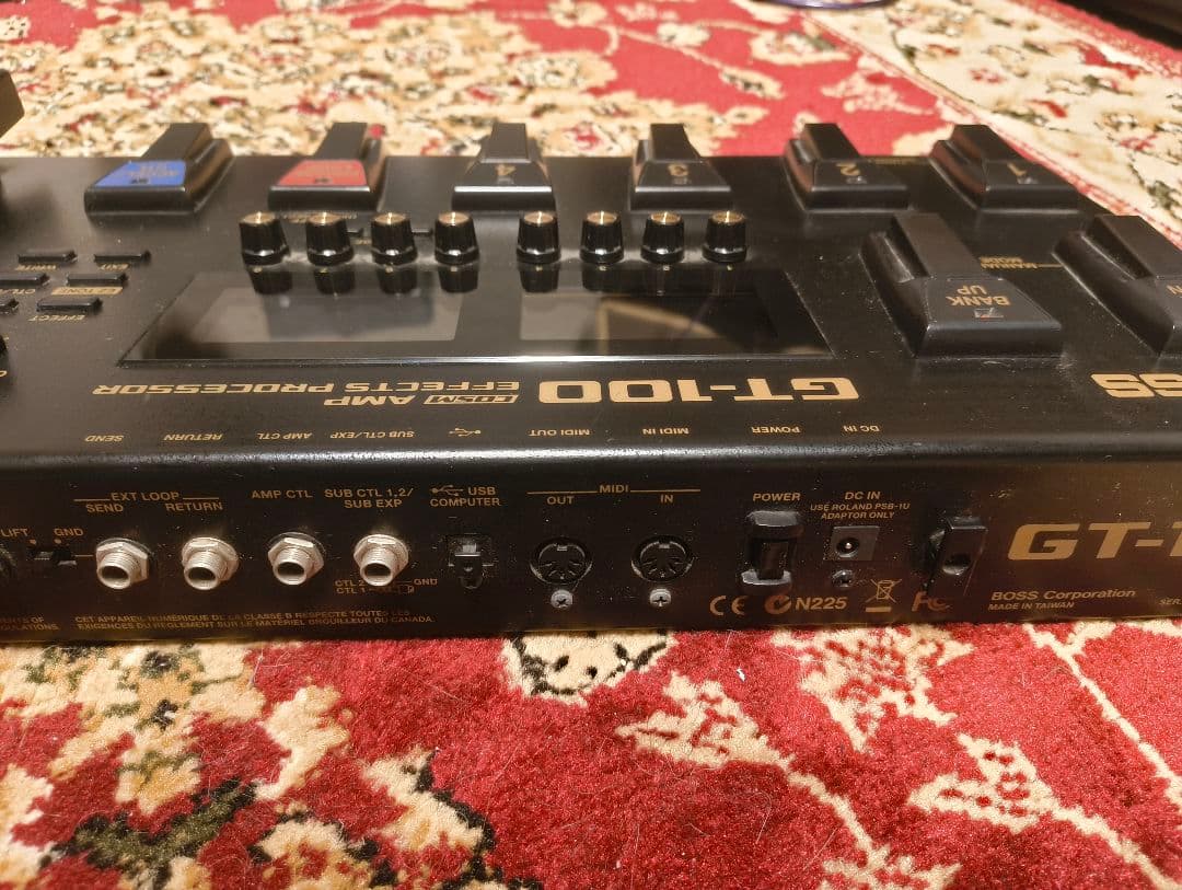 BOSS GT-100 マルチエフェクター