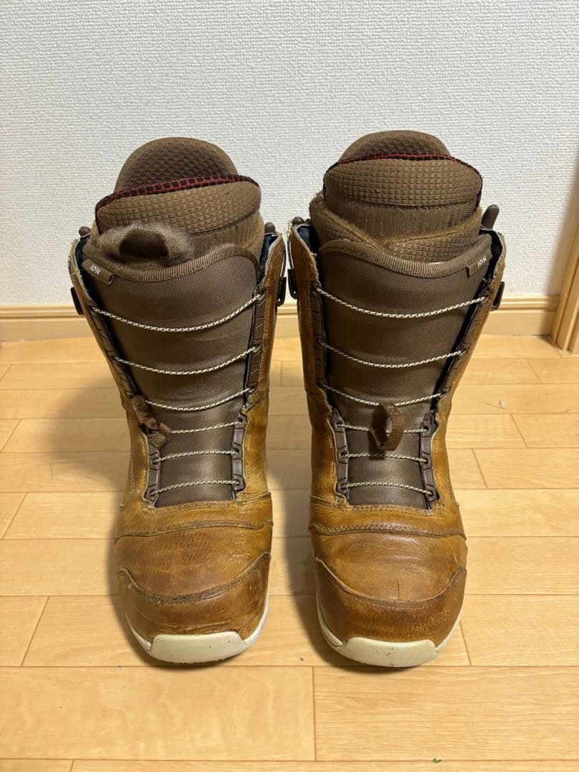 Burton アイオン　レザー