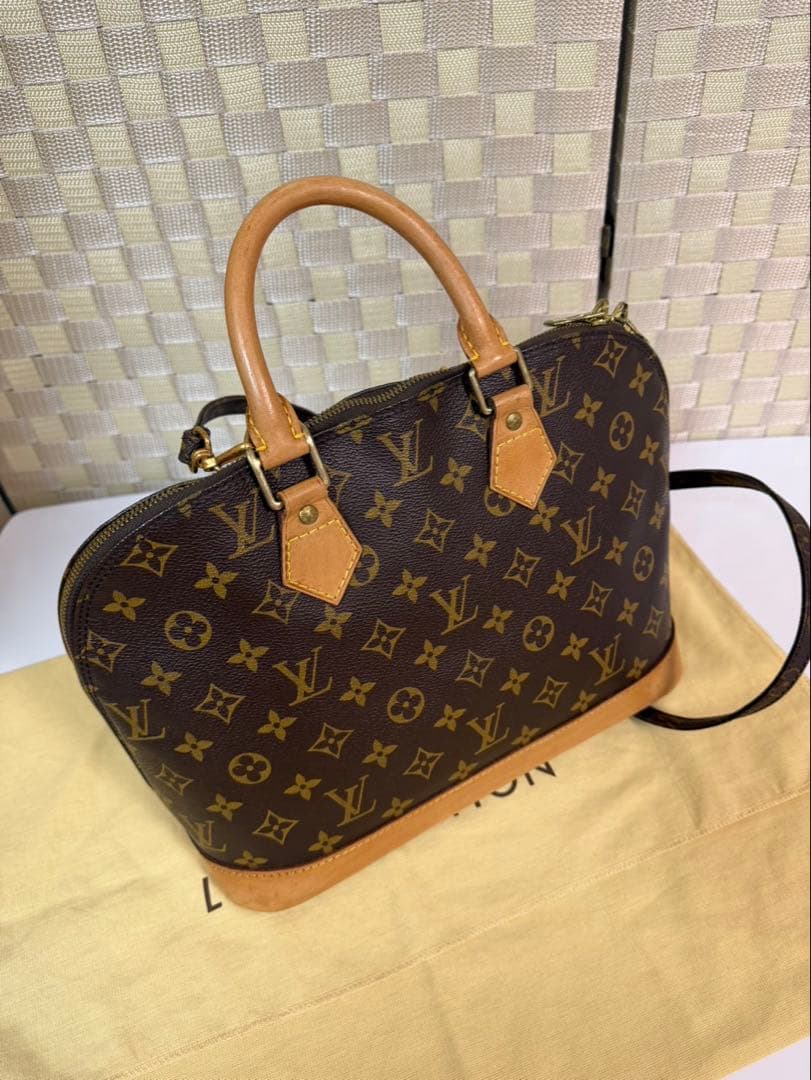 LOUIS VUITTON モノグラムハンドバッグ