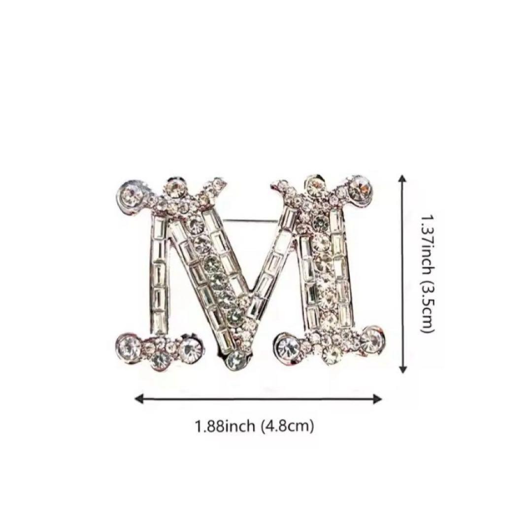 シルバー M字型 ブローチ ストーン付き クリスタルブローチ MaxMara