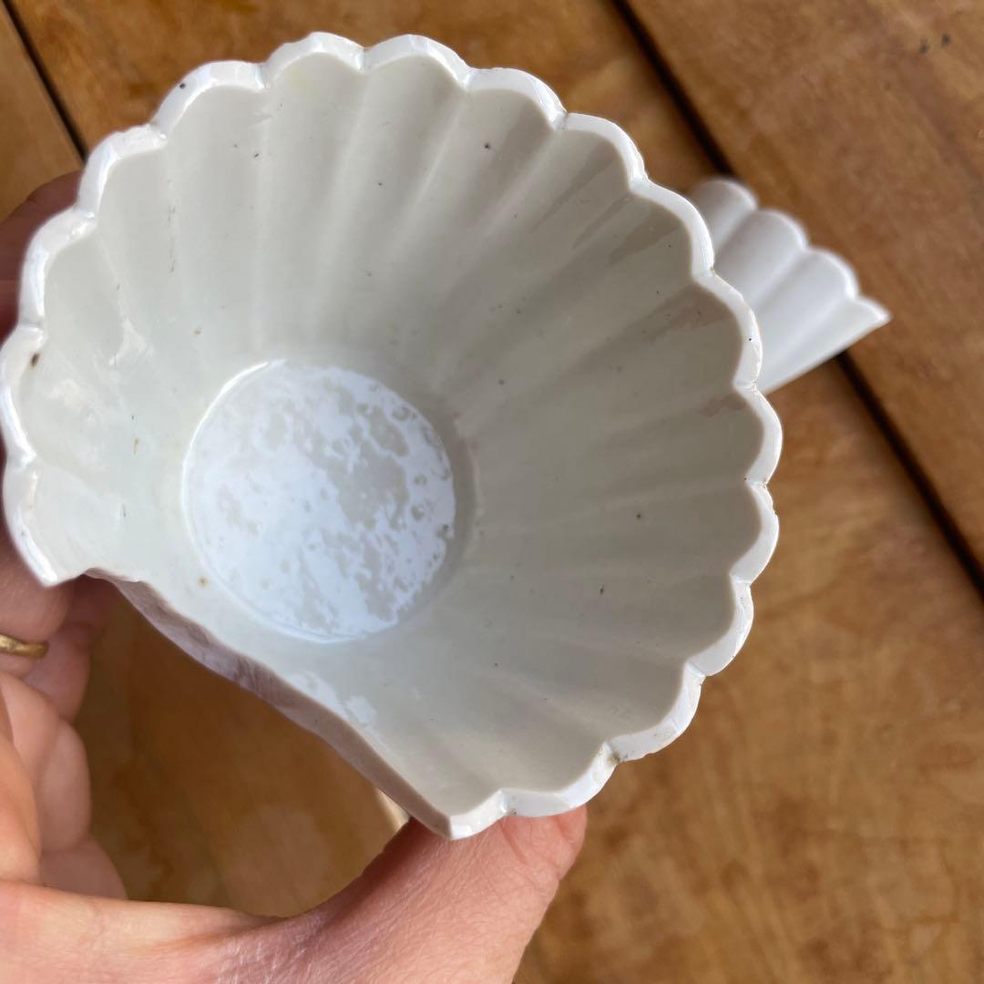 金継ぎ用　古伊万里白磁菊型猪口　江戸時代