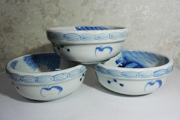 古伊万里染付「柳に帆掛舟図、渦巻蝙蝠文」小鉢3客（