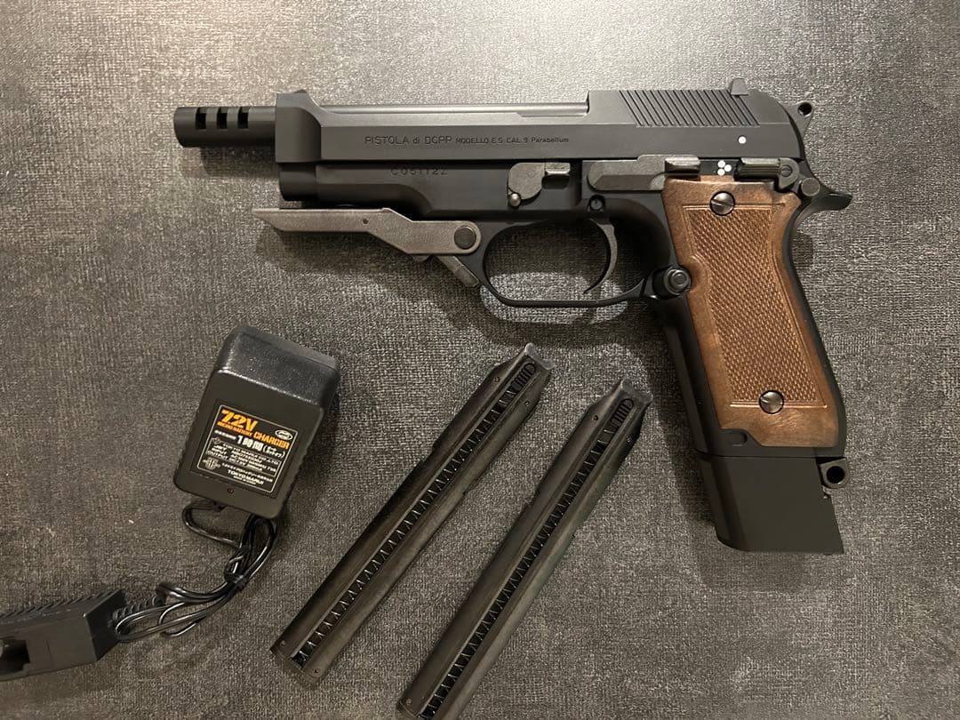 【動作OK】M93R 東京マルイ 電動ガン 箱・充電器・予備マガジン付