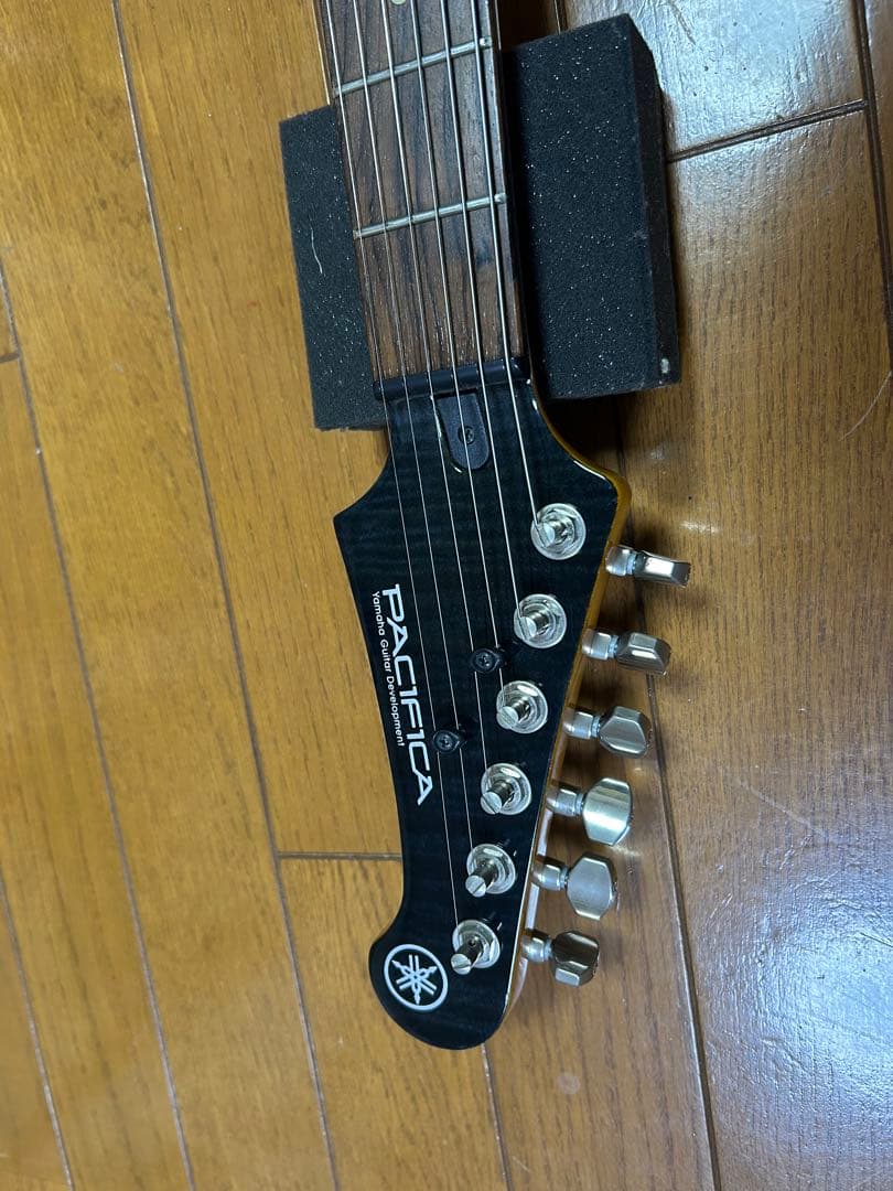 YAMAHA PACIFICA 612v Ⅱ FM