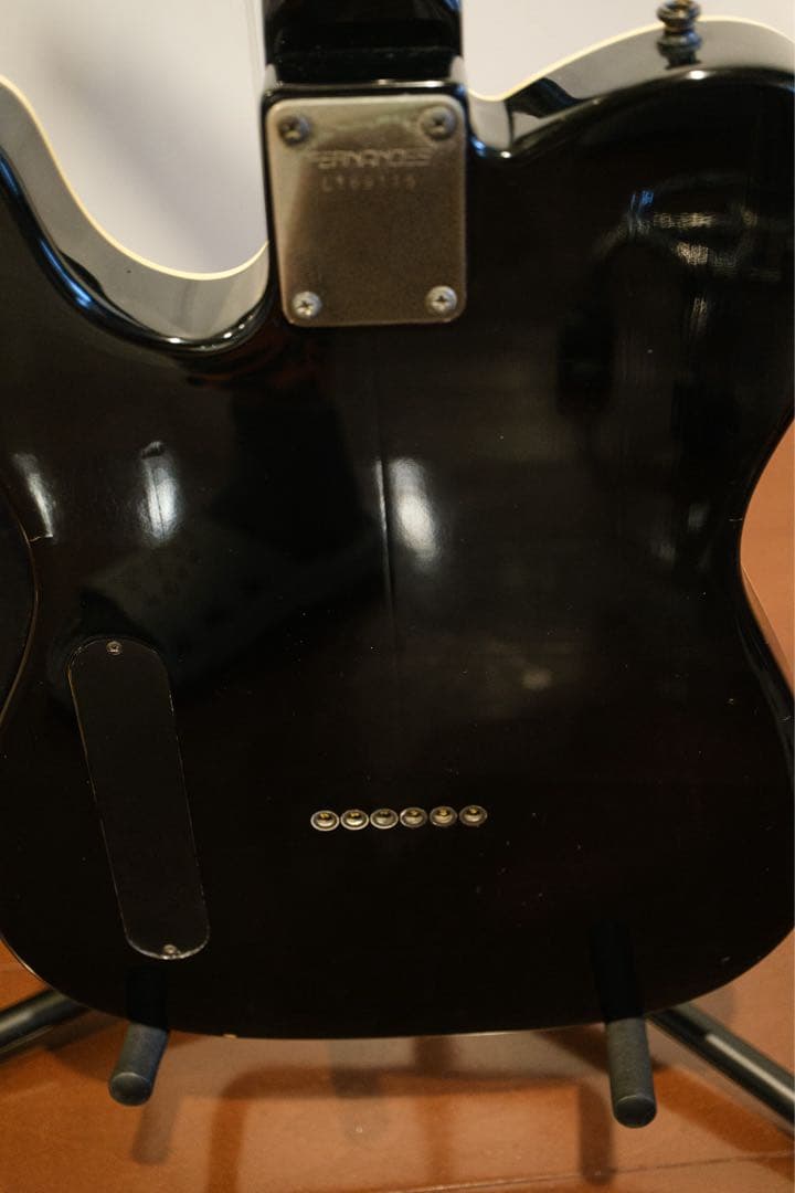 フェルナンデス 初期 LシリアルTEJ-75 白FGI ×EMG 布袋寅泰 - メルカリ