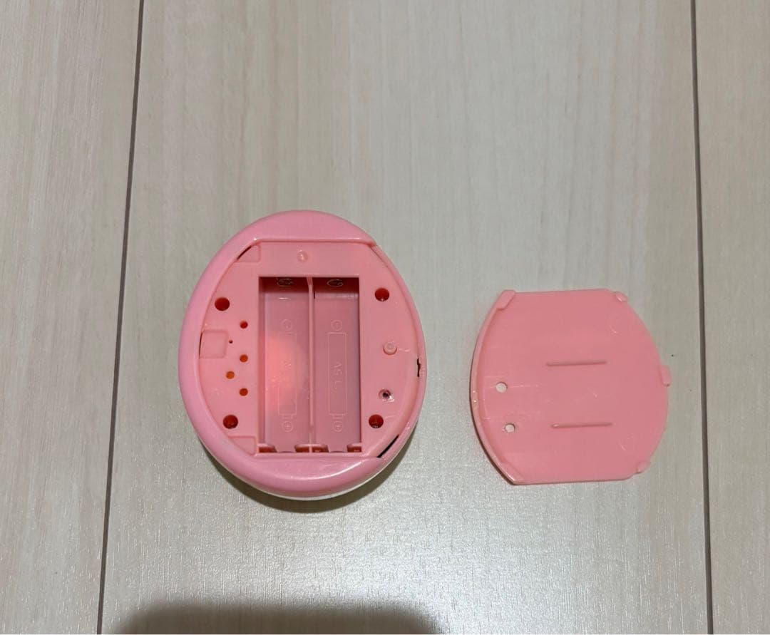 【激レア・希少カラー】BANDAI たまごっちプラスカラー　クリーム＋ピンク