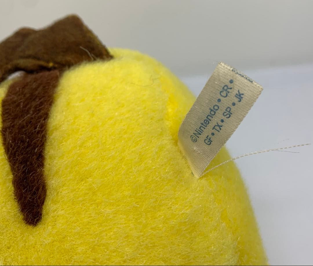 ポケモン　ピカチュウ　トミー　ぬいぐるみ