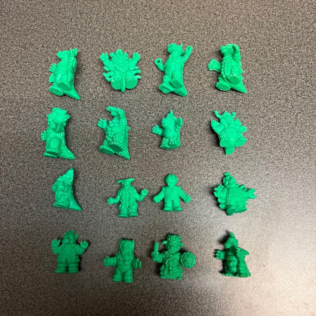 ウルトラマン怪獣消しゴム緑バラ売りOK‼️