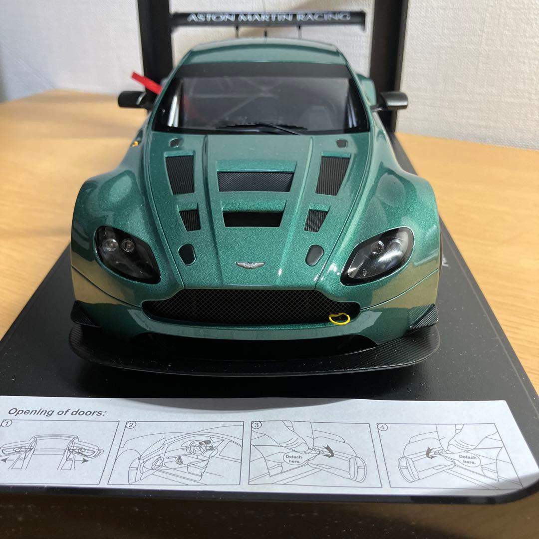 1/18 ASTON MARTIN VANTAGE V12 GT3(グリーン)