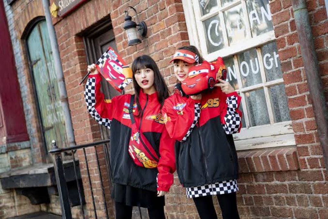 ピクサープレイタイム カーズ ジャケット マックィーン