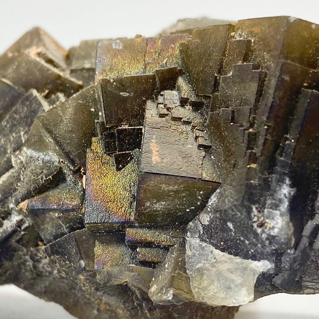 イリデッセンス フローライト 9cm 酸化被膜 鉱物標本 原石 天然石 ストーン