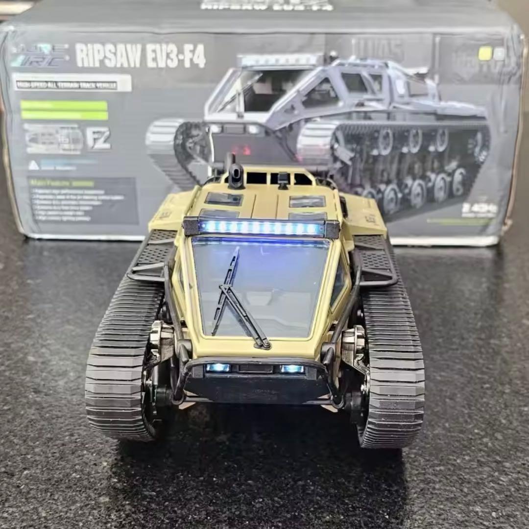 JJRC C8812 LED ライトフルスケールタンク