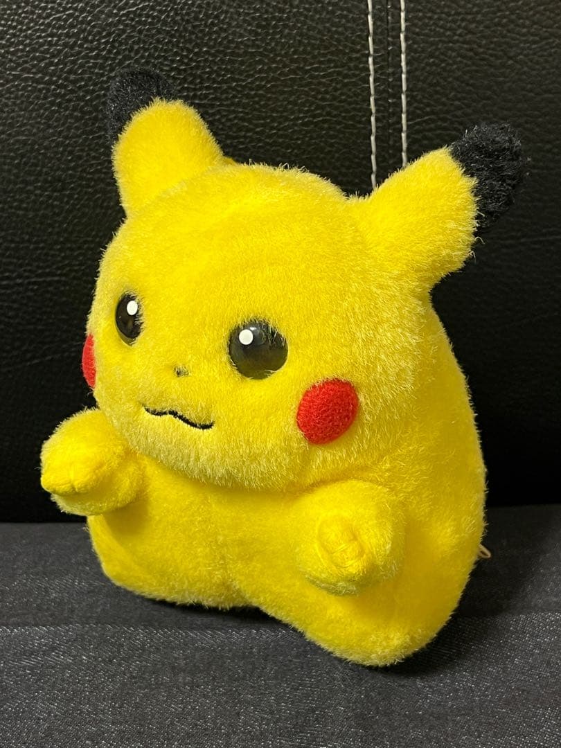 TOMY　初期　ピカチュウ　ぬいぐるみ