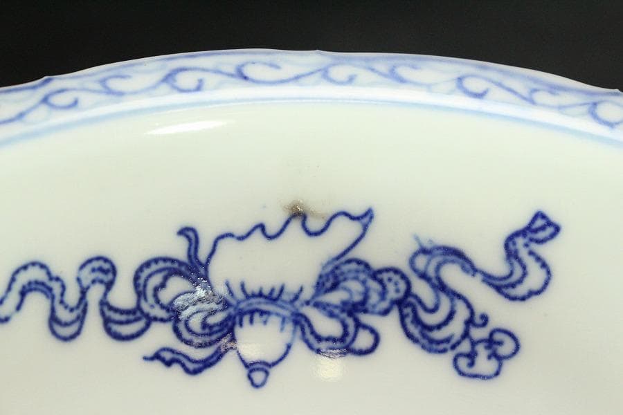 中国美術 珊瑚釉 花蝶紋 瑠璃 遊台 φ15cm 乾隆年製(LC256)